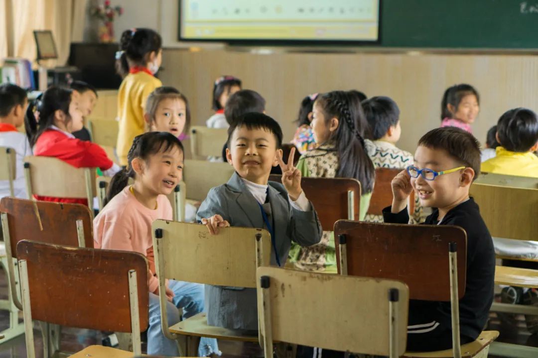 后浪翻涌刀茅巷小学新晋小记者秀出风华正茂恰少年风采