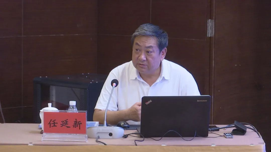 10月28日下午,任延新从洋浦基本情况,发展现状以及