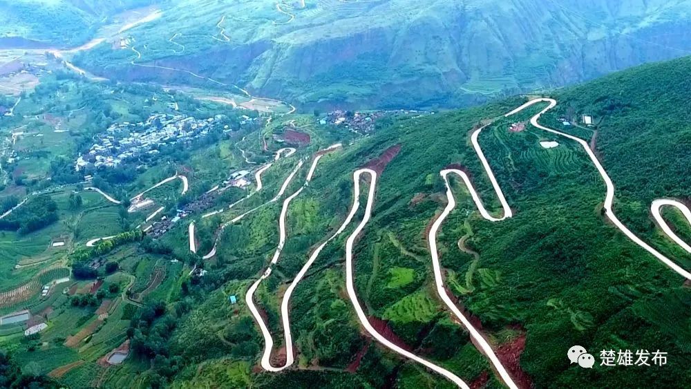 武定阡陌交通促农增收