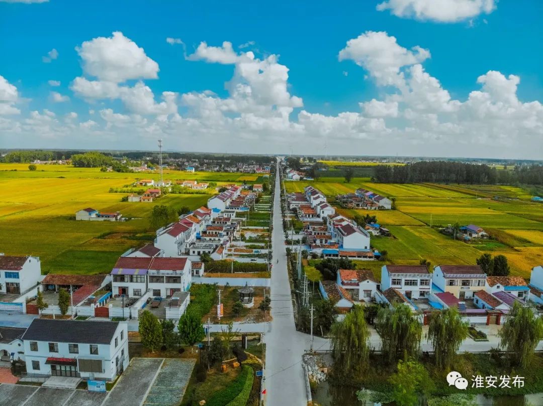 通村路换脸新农村蝶变