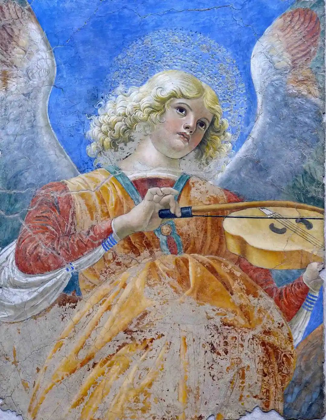 天使报喜图的上部与左右两边共同构成了一幅圣母升天图(图1b和图1e)