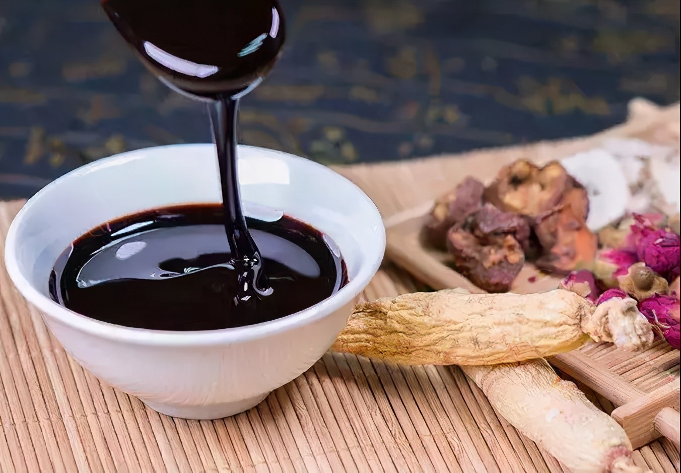 11月8日沪苏中医专家齐聚科技城开膏方义诊还有免费熬胶