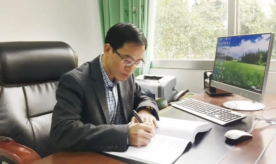 扶贫协作 共奔小康 | 张春根:无问西东 情洒通江扶贫路