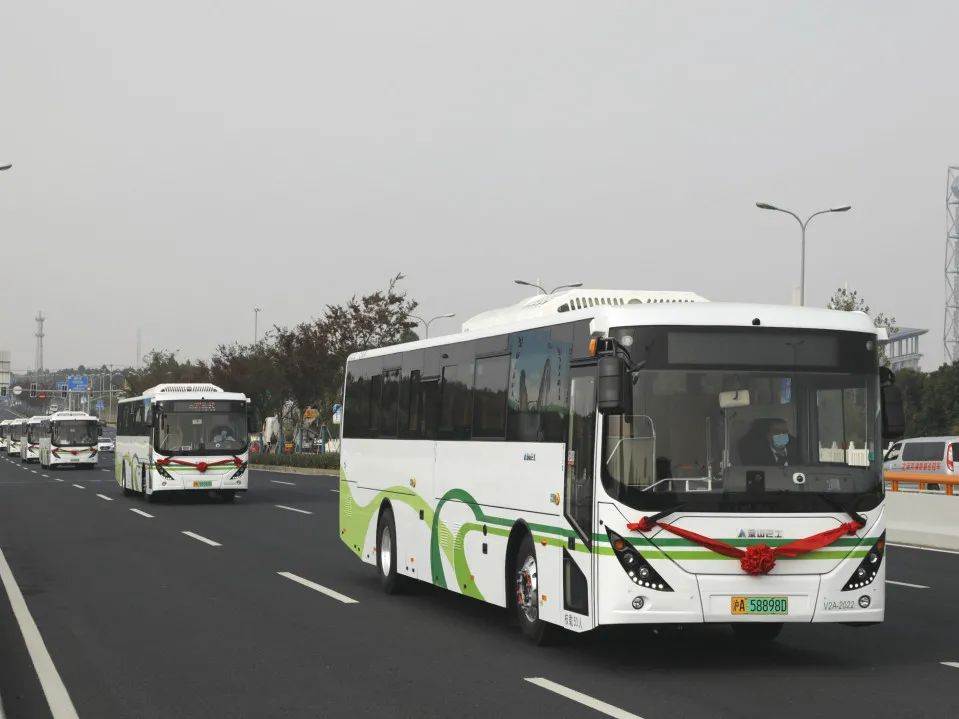 石梅线换新车啦29辆纯电动公交车整装待发抢先体验