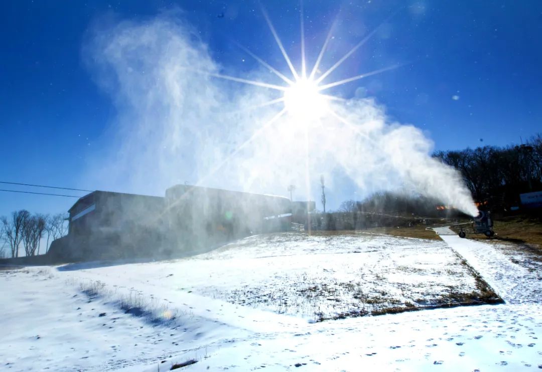 开始造雪啦吉林这些滑雪胜地备战滑雪季真美