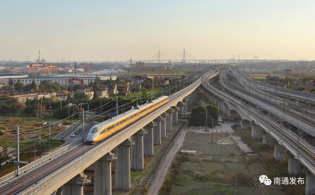 时速385公里黄医生飙出盐通高铁最高试验速度
