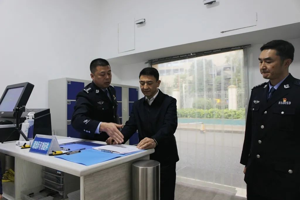 省高院司法警察总队总队长刘佰利莅临遂宁法院调研指导工作