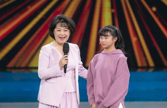 民勤蜜瓜小王子石培昊荣获cctv全国十佳最美孝心少年称号