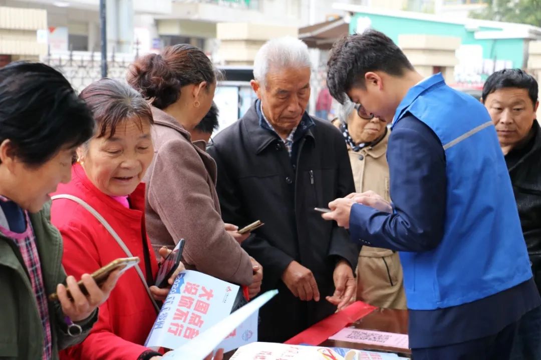 人口普查社工_社工上门人口调查