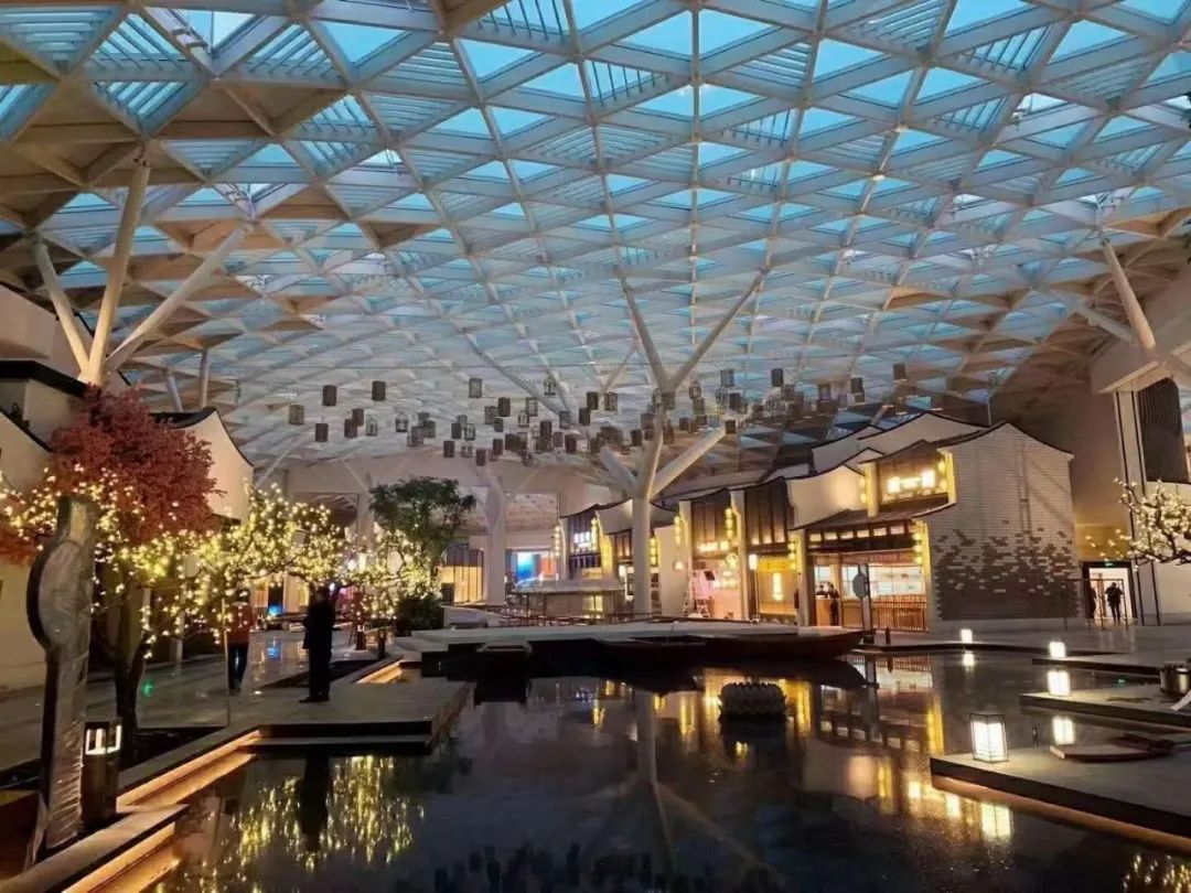 超赞的空中水景商业长街就在相城