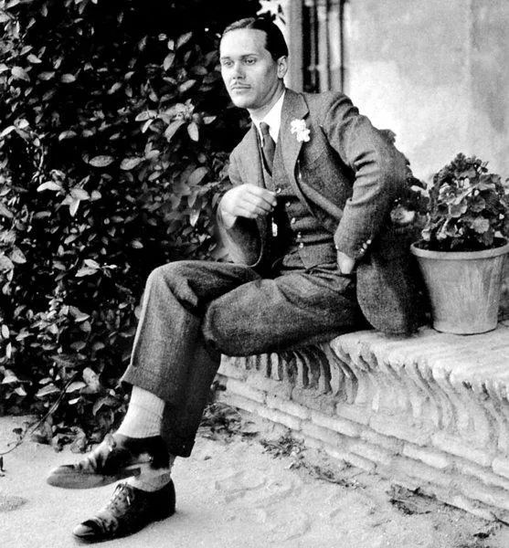 外国文学史上的今天致过去的诗人路易斯塞尔努达