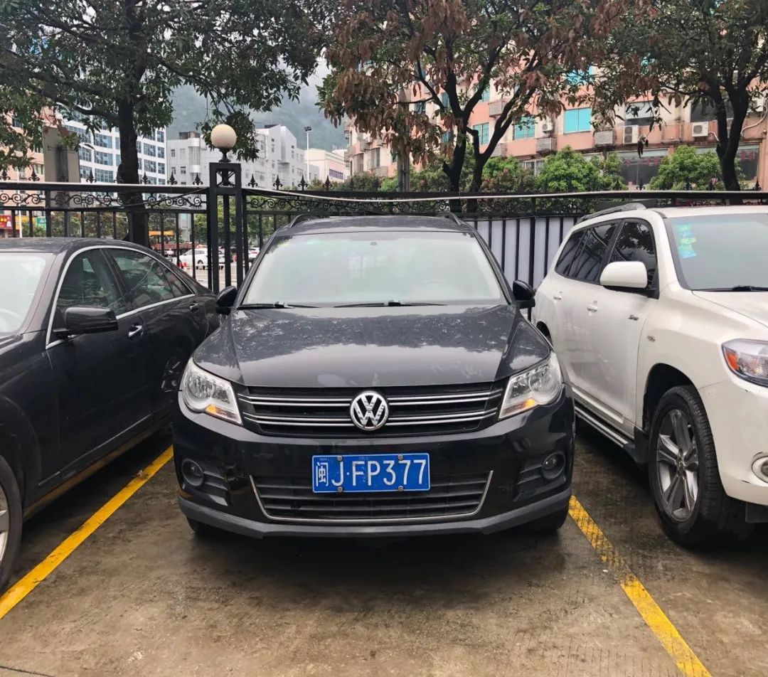 起拍价:177万元    车牌号:闽jfp377