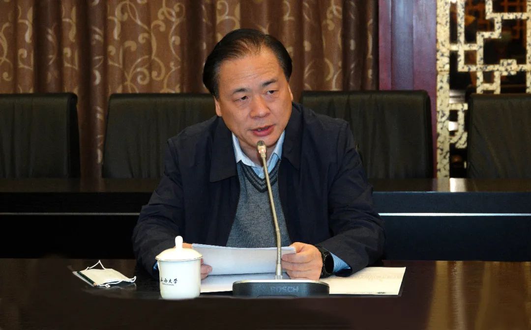 吴俊清出席法学黑龙江省卫校研究基地授牌仪式
