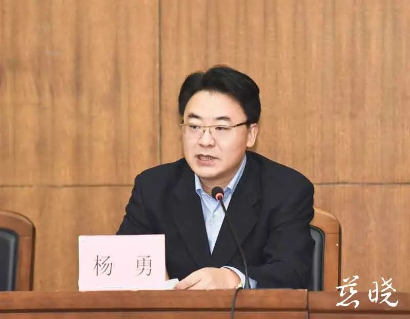 杨勇抢抓新机遇塑造新优势奋力书写慈溪高质量发展新篇章