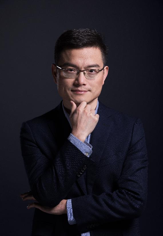 他赶忙召开董事会议与e签宝创始人兼ceo金宏洲及创始团队成员共同探讨