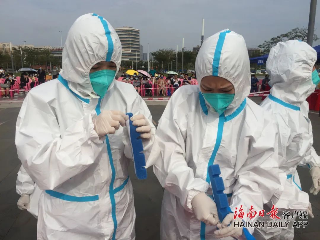 海口开展大规模人群新冠病毒核酸检测实战演练