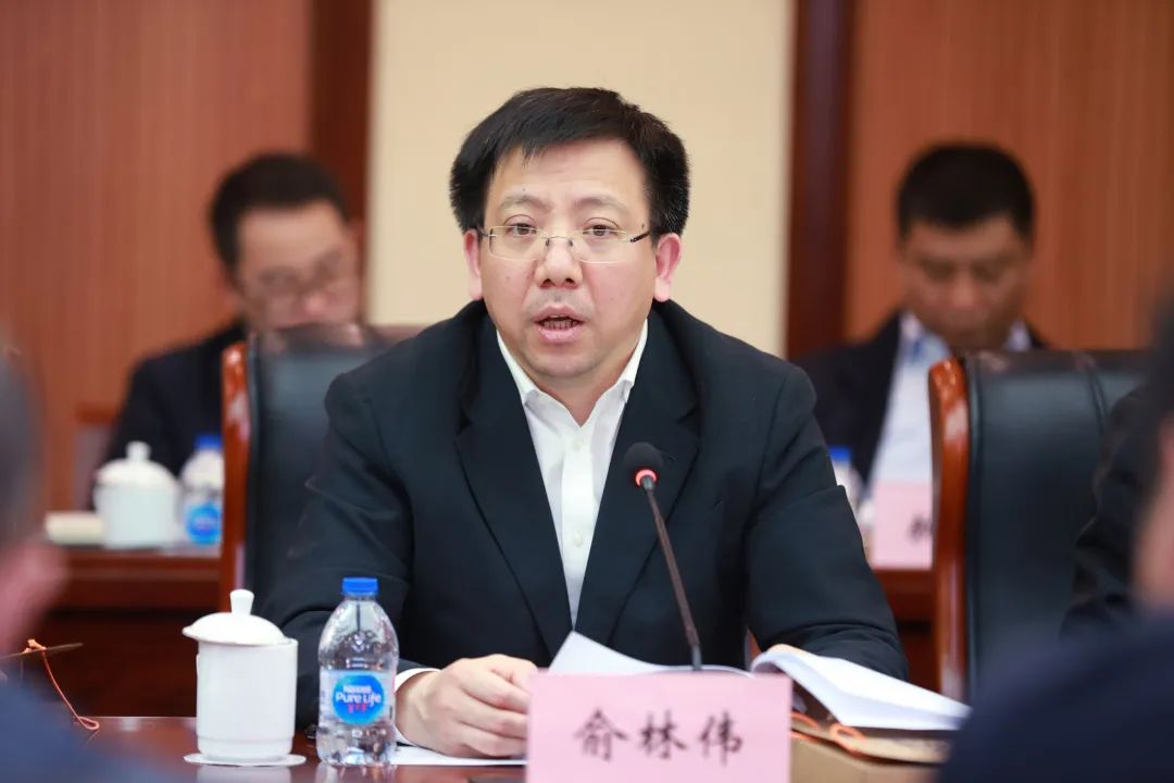 区委常委,副区长俞林伟汇报改革试点工作情况,区财政局汇报改革试点