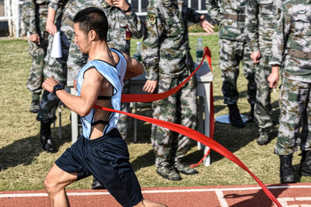 基地首届军体运动会