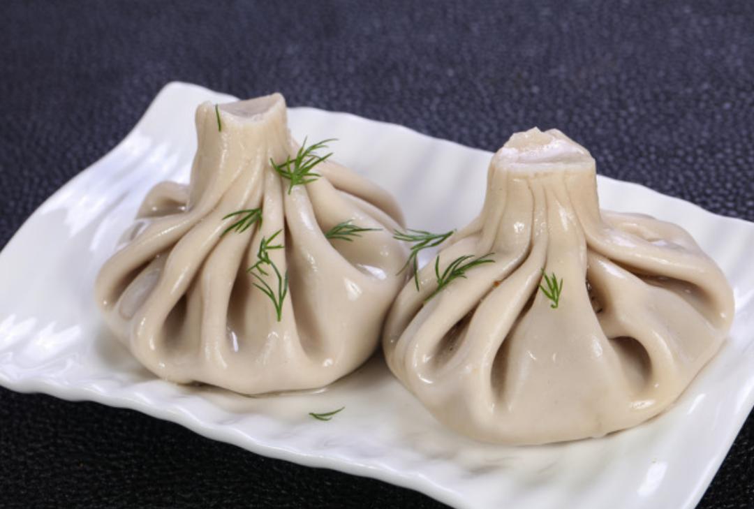 吃这个水煮包子要注意小心夹生