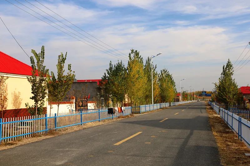 克孜勒加尔村新农村新环境新牧民新生活