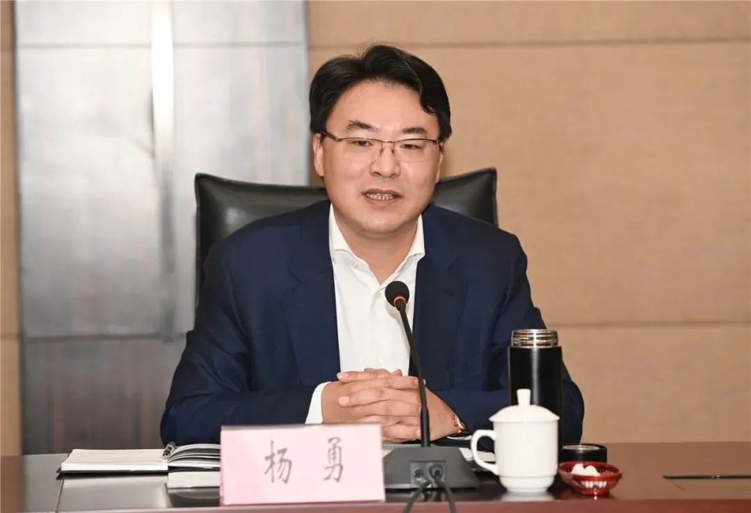 龙泉市党政代表团在宁波杭州湾新区和慈溪市考察