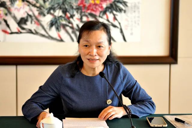 民进省委会副主委张宝珍出席会议并讲话,省委会秘书长姜红雨主持会议