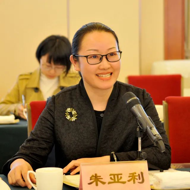 宣传骨干会员围绕主题展开研讨张宝珍在总结讲话中充分肯定了近年来