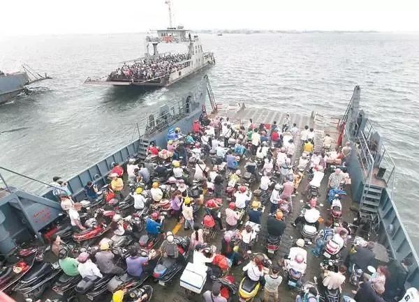 二看船舶是否超载