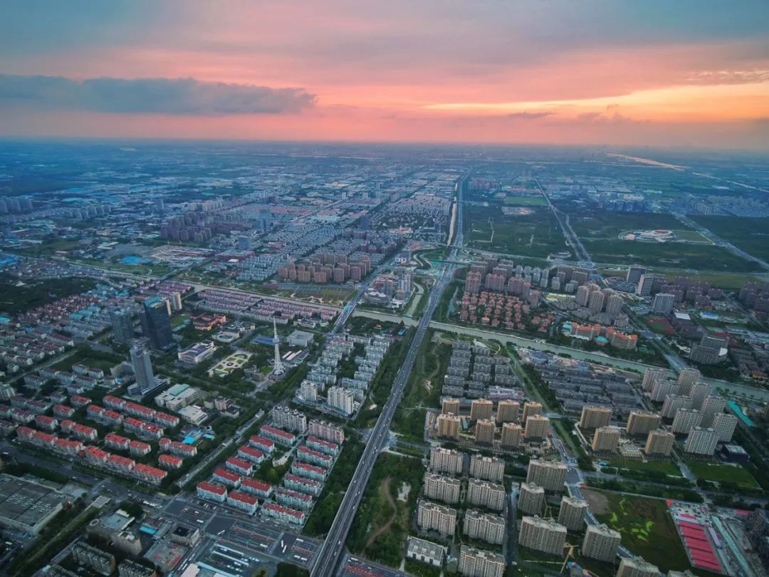 喜报!奉贤区经复查确认保留全国文明城区荣誉称号!_政务_澎湃新闻-the