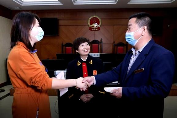 今天的聚光灯,留给最美的法官|沾化法院刘建国法官获滨州法院"四有
