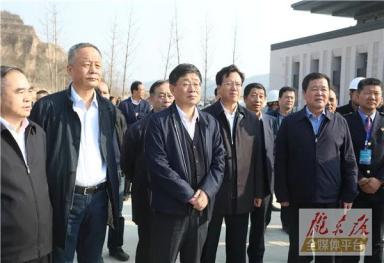 中铁兰州集团公司总经理李力,市委书记贠建民,市委副书记,市长卢小亨