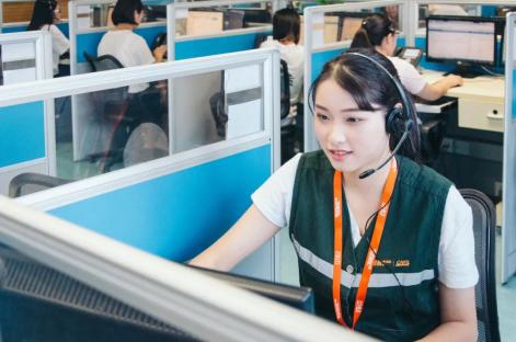 以高铁般速度助力双11中国邮政ems冠名高铁专列首发