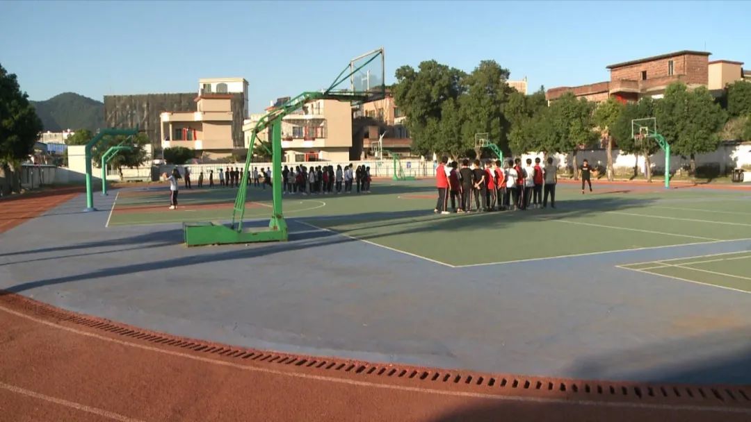 市政协到广宁开展"推进教育提升发展"专题视察活动