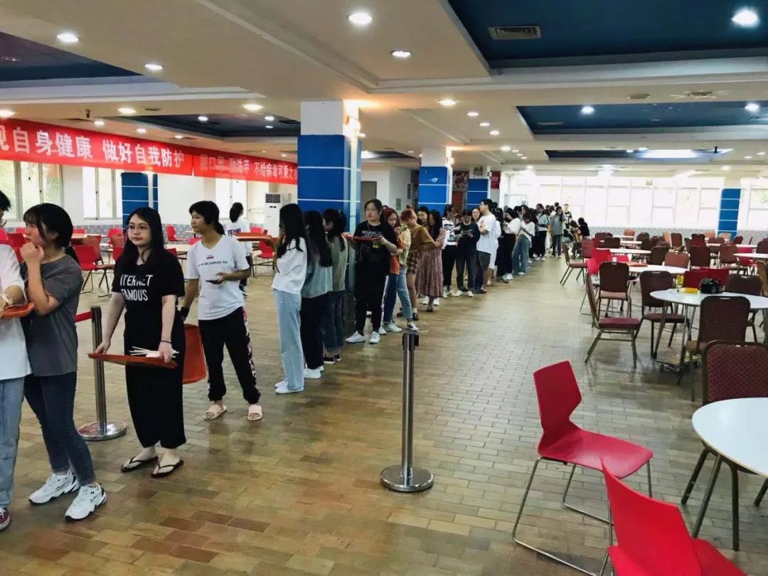 福桃九分飽推薦_華僑大學(xué)泉州校區(qū)_華僑大學(xué)食堂特色