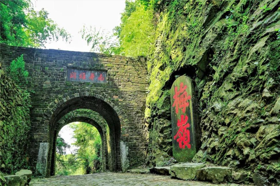 深读 牡丹亭 中 望断梅关 四百年后梦回梅关