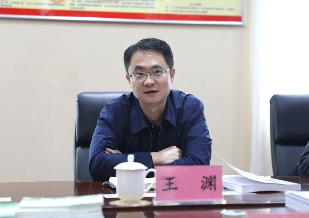 王渊在座谈发言中充分肯定了监狱硬件建设及配套设施设备处处体现现代