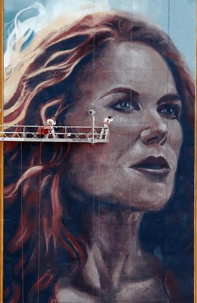 英媒谈中国gdp女海王_看看新闻 叩击时代(3)