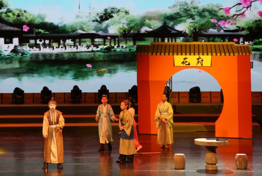课本剧大赛视频展播金奖作品花木兰愿为市鞍马从此替爷征