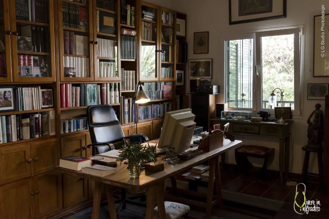 萨拉马戈的书房2010年6月18日,久病的作家在西班牙兰萨罗特岛家中去世