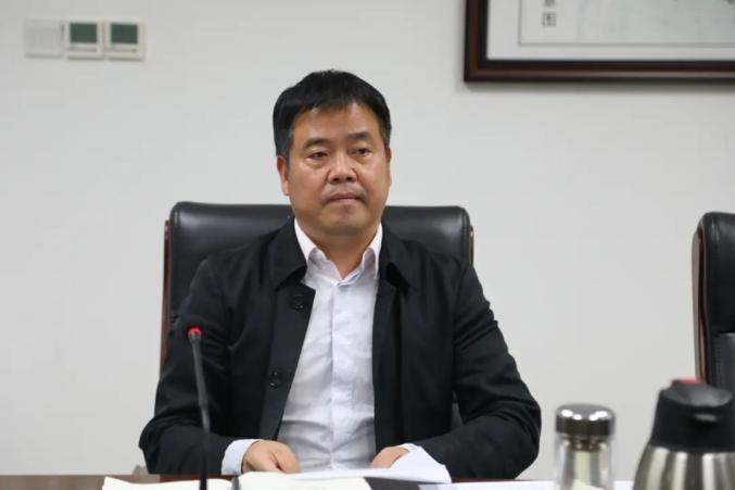 政务头条伊滨经开区示范区召开村社区两委换届工作推进会