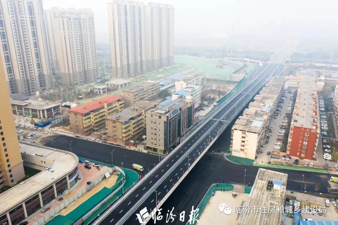 鼓楼西大街上跨中大街立交桥正式通车