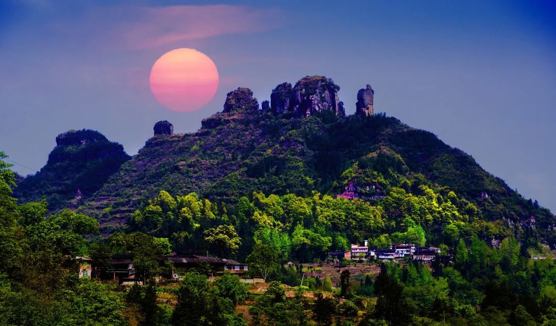 建南子母石夕照建南峡谷朝阳建南铜锣锤圣光建南日出王母城建南穿眼石