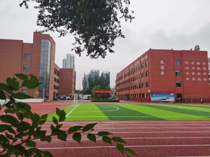 年底全部投用东胜这些学校告别土操场