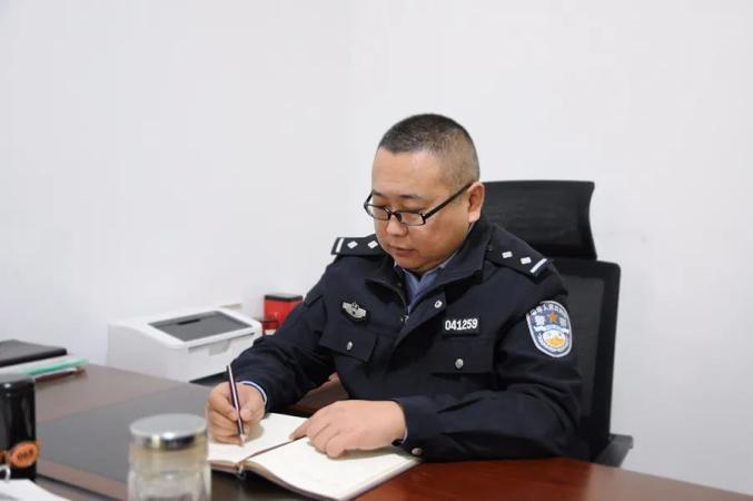 平安铜川铜川刑警韩林入围第二届全国公安百佳刑警第三批提名请为他点