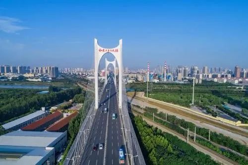 通告即日起如意洸府河大桥施工限行