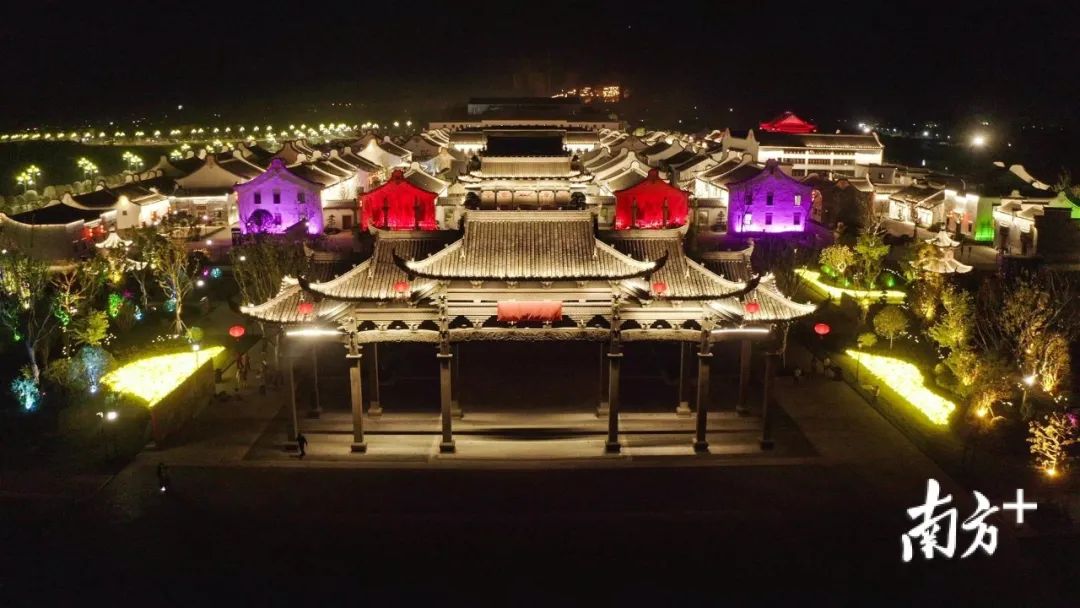 文旅打造华南文旅新标杆12月25日客都人家客乡老街原乡剧场开业迎客