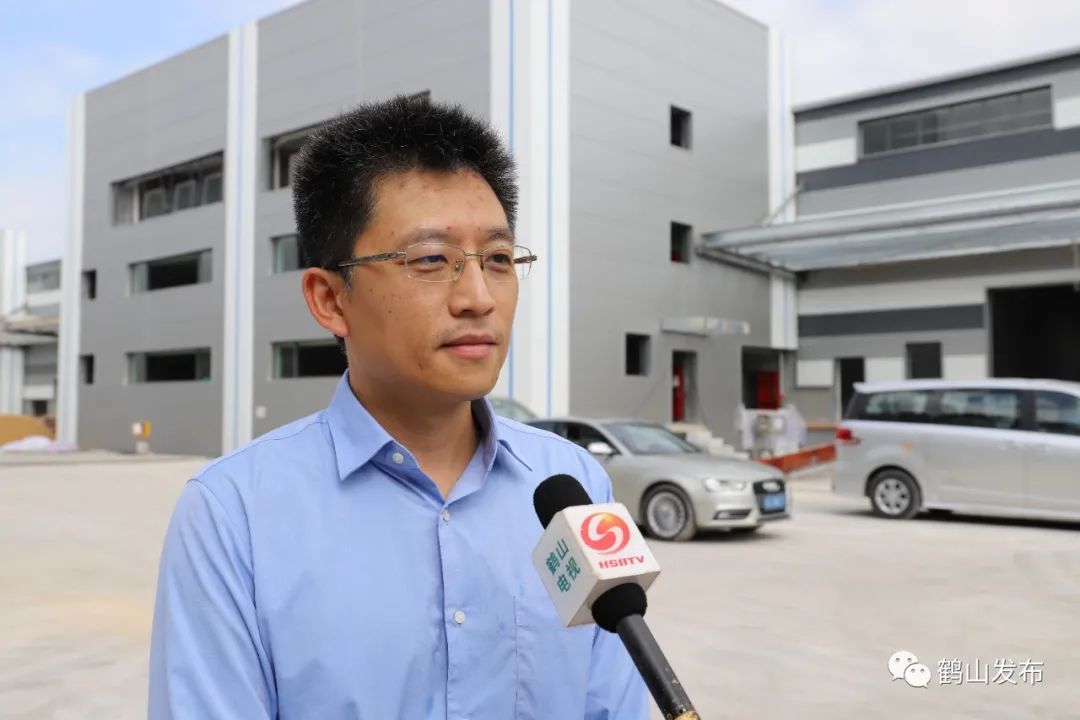嘉民集团中国区董事,总经理钟志伟说:"我们嘉民选择在鹤山布点,跟鹤山