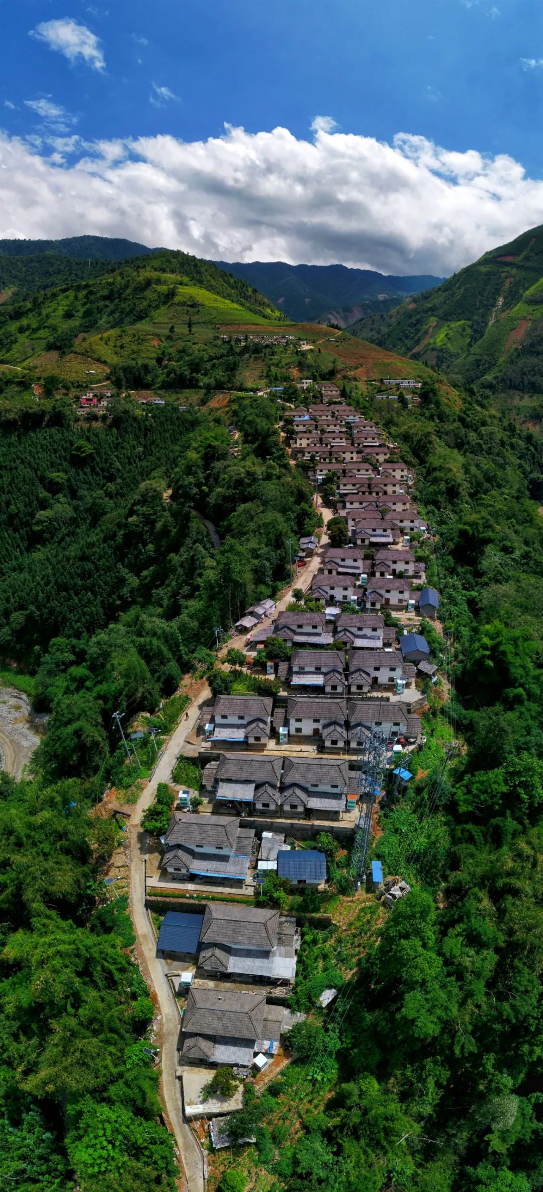 喜报云南最后一批贫困县脱贫摘帽红河大地告别绝对贫困