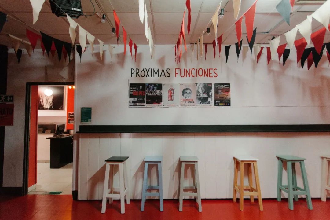 街区剧场用舞台艺术为时代的忧虑寻找位置