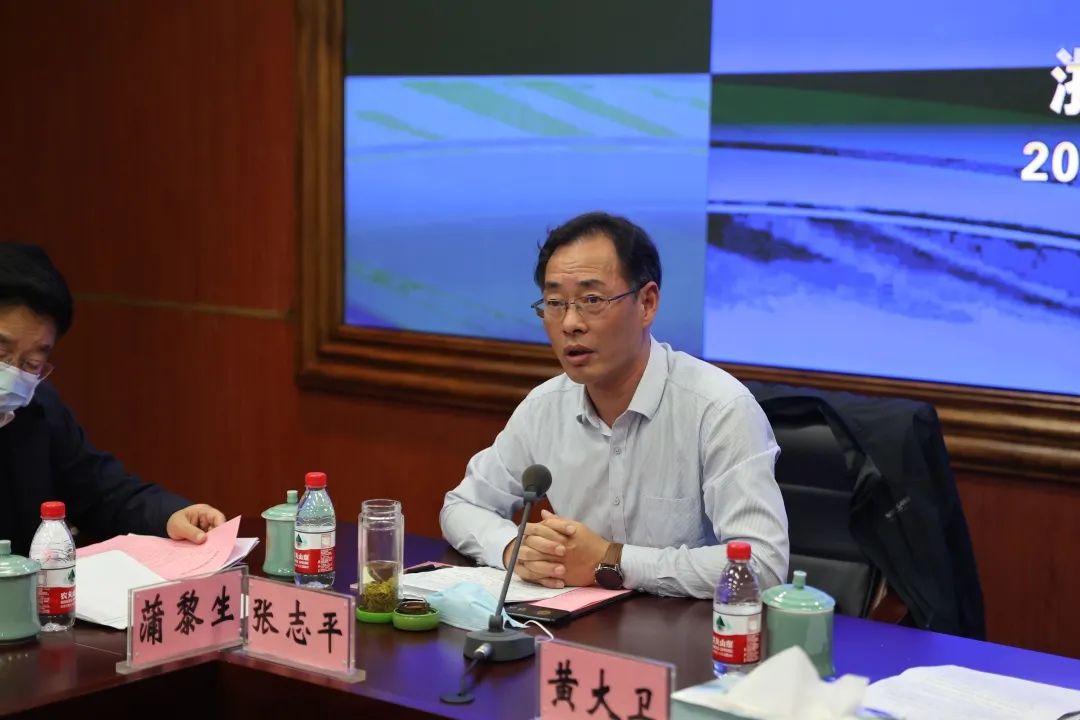 政治部主任牟家忠广东深圳中院党组成员,政治部主任张谦周长林广东